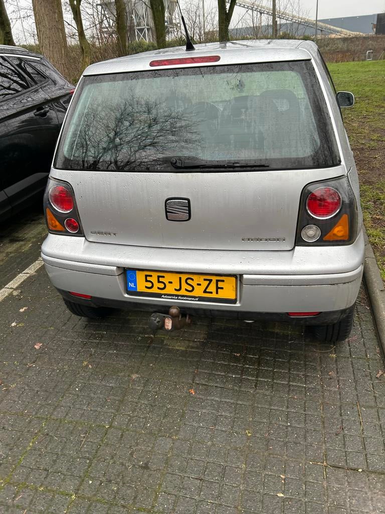 Seat Arosa 1.4 44KW 2002 Grijs, Auto's, Seat, Voorwielaandrijving, 31 €/maand, 4 stoelen, Origineel Nederlands