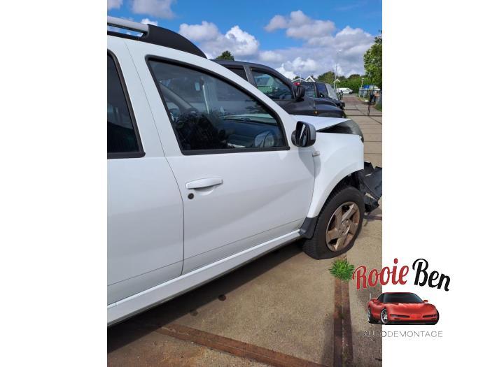 Portier 4Deurs rechts-voor van een Dacia Duster (OV369), Dacia, Gebruikt, -, Deur