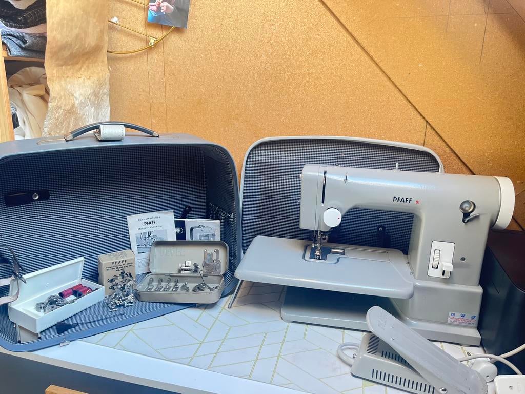 Pfaff 81 naaimachine compleet en perfect onderhouden vintage, Ophalen of Verzenden, Zo goed als nieuw, Naaimachine, Pfaff
