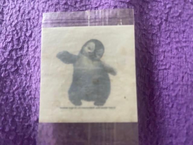 tattoo van happy feet, Ophalen of Verzenden, Nieuw, Foto of Kaart