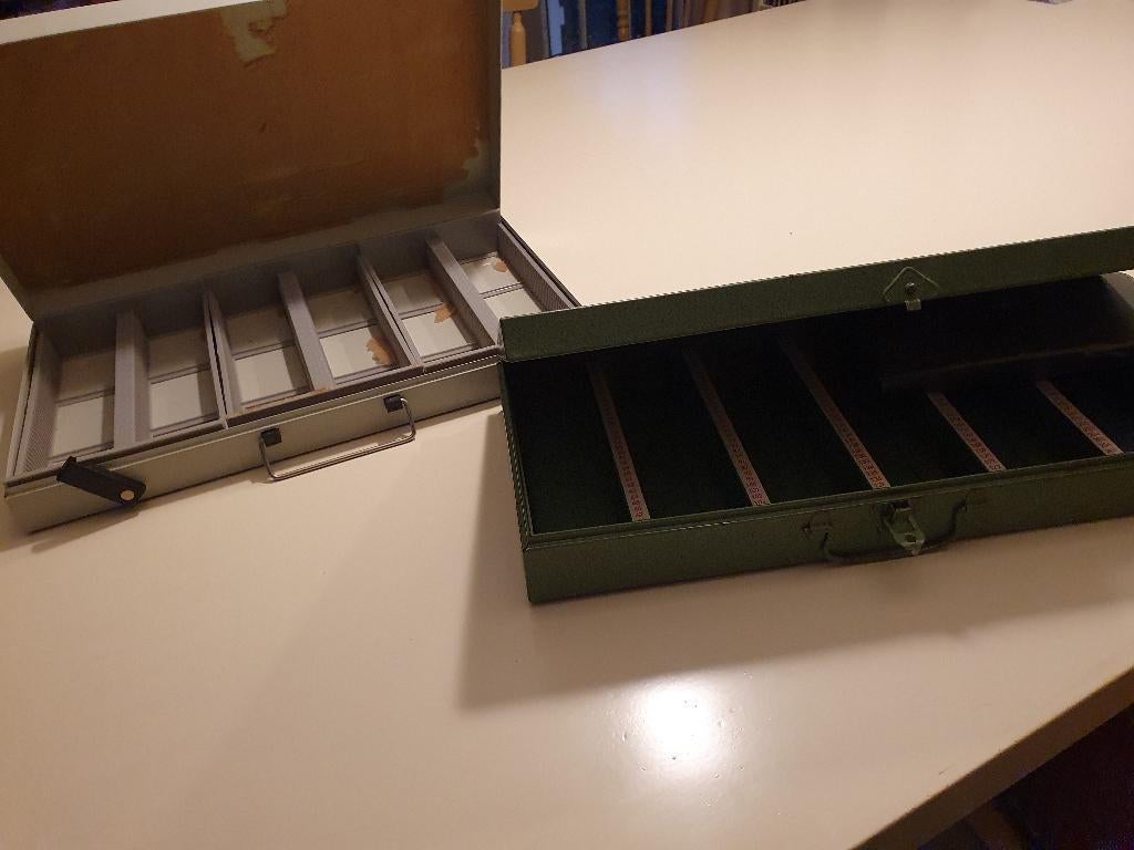 dia opbergdozen en lichtbox, Ophalen, Gebruikt