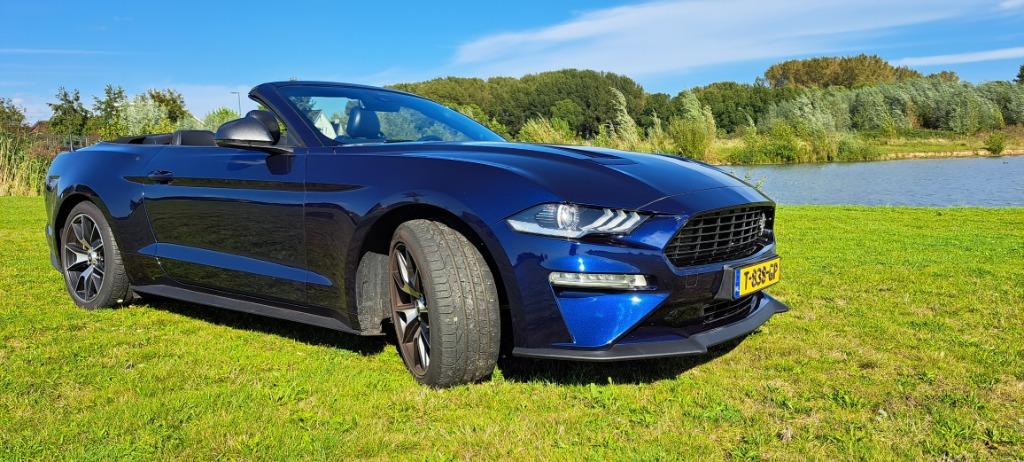 Mustang-trouwauto cabrio te huur (ook voor gala's), Met chauffeur, Trouwauto