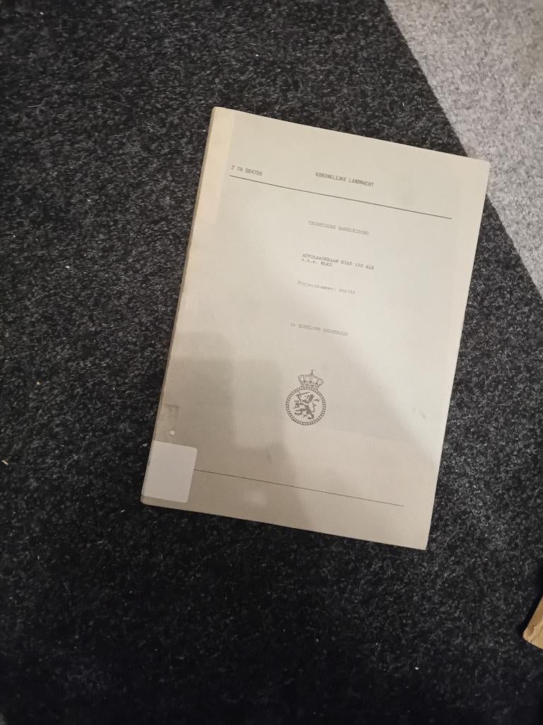 technische handboeken, Verzenden, Zo goed als nieuw, Landmacht, 1945 tot heden