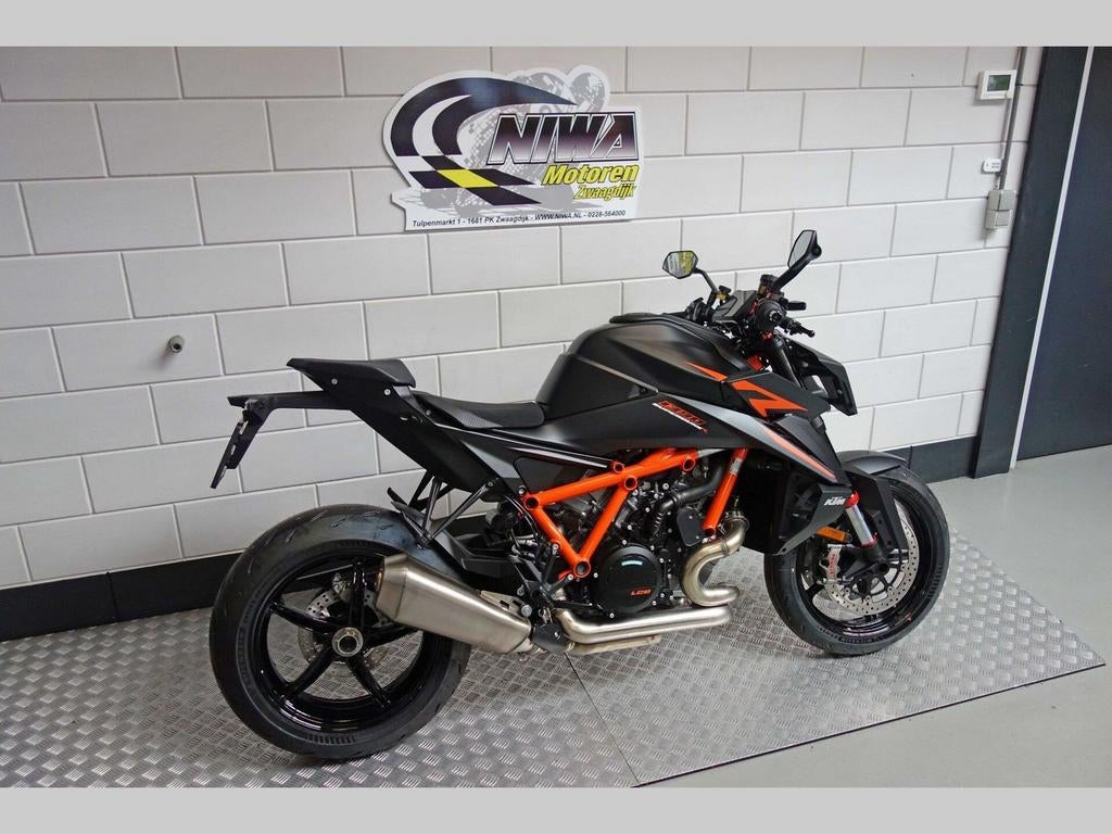 KTM 1390 SUPER DUKE R EVO, Motoren, 2 cilinders, KTM, Motorrijbewijs A, Bedrijf