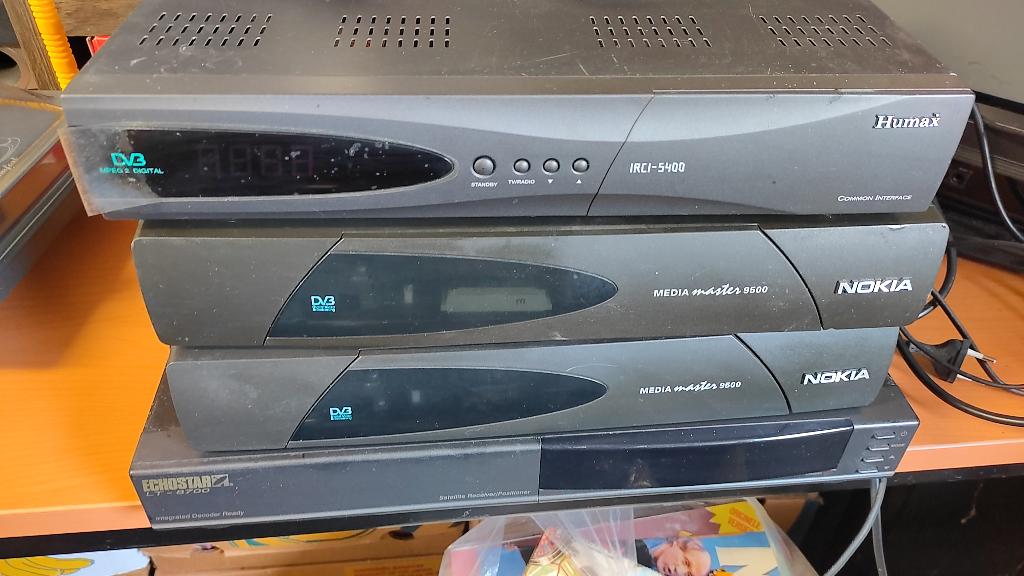 Div. schotel tuners, Audio, Tv en Foto, Schotelantennes, Ophalen, Gebruikt, Overige merken