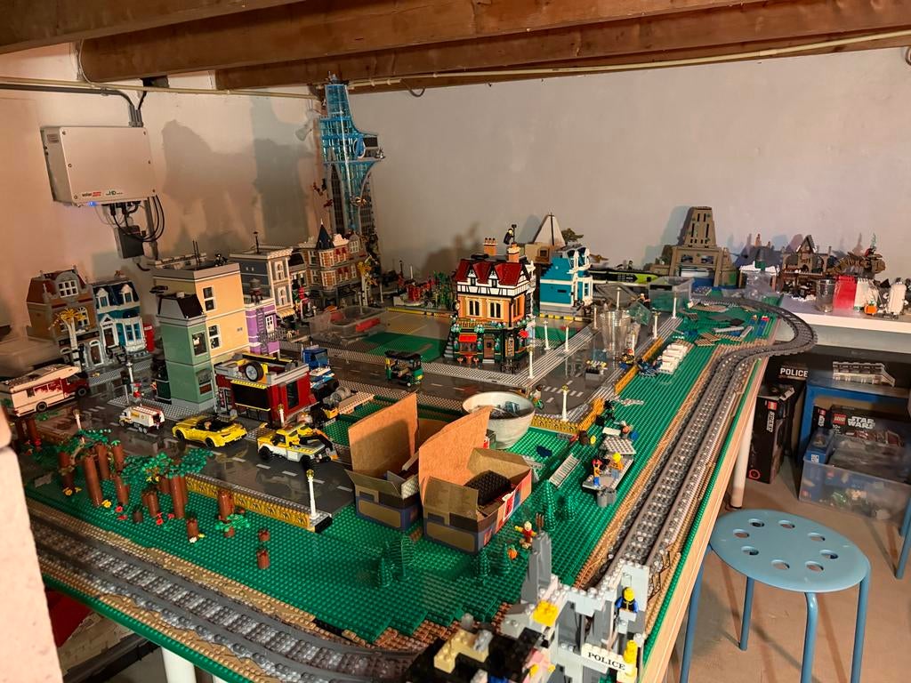 Grote Lego Stad op Mills platen, Kinderen en Baby's, Speelgoed | Duplo en Lego, Gebruikt, Lego, Losse stenen, Ophalen