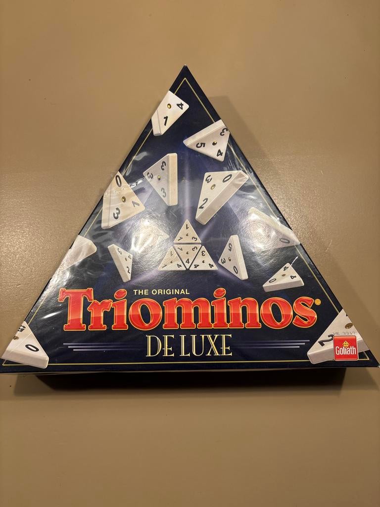 Triominos Deluxe - Goliath, Een of twee spelers, Ophalen of Verzenden, Zo goed als nieuw, Reisspel