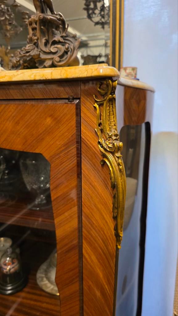 Schitterende Franse vitrine marmeren blad, Ophalen