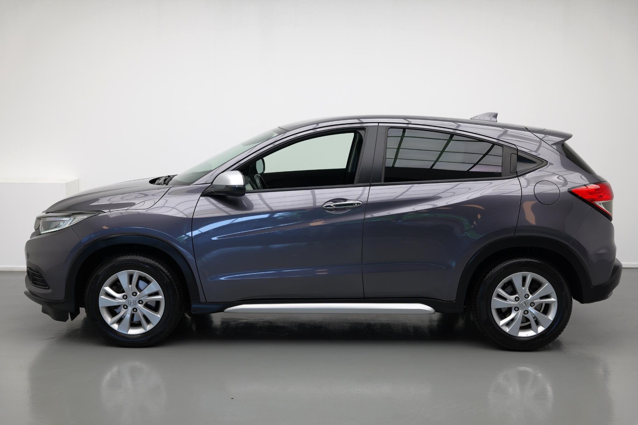 Honda HR-V 1.5 i-VTEC Elegance |Navi|Camera|Trekhaak|, Stof, Origineel Nederlands, Bedrijf, 650 kg