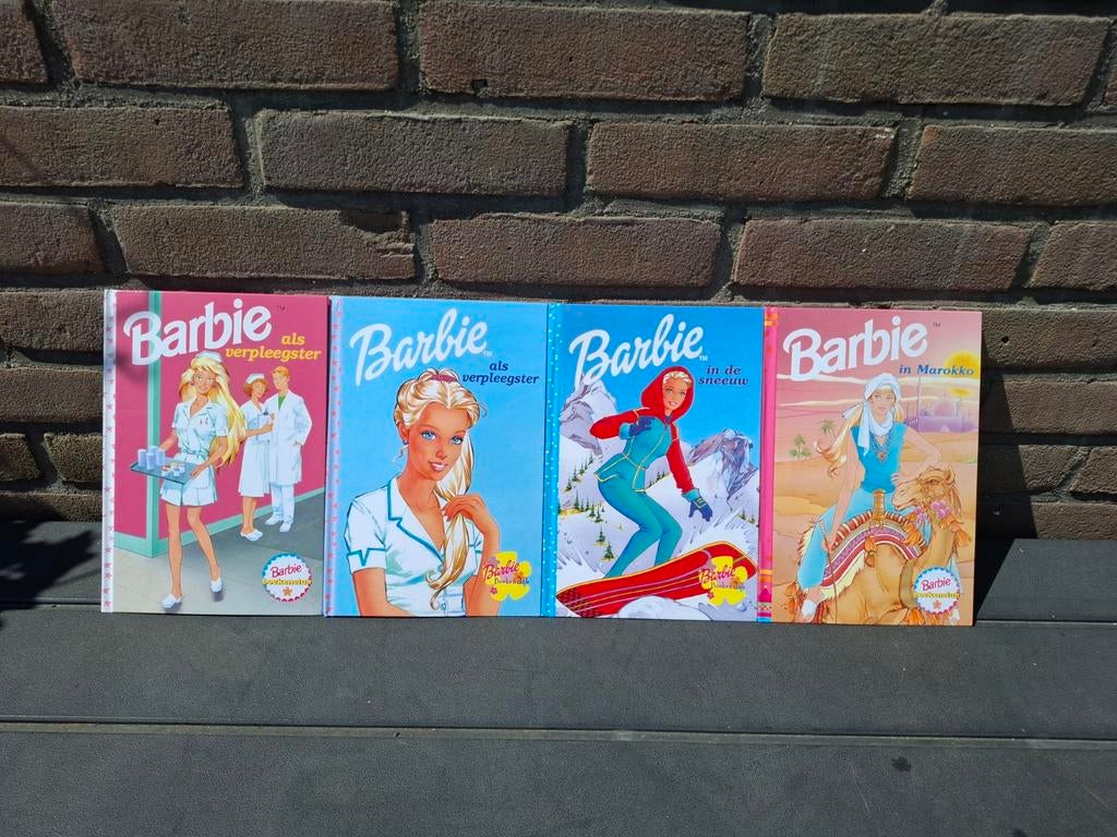 Barbie boekenclub boeken jaren 90, Boeken, Stripboeken, Meerdere stripboeken, Ophalen of Verzenden, Gelezen