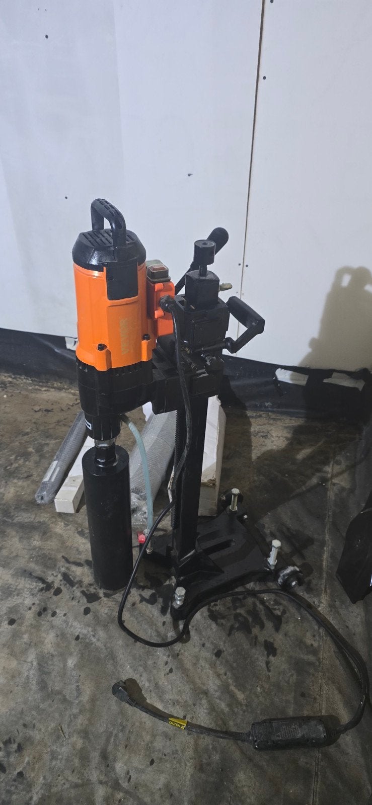 Krachtige watergekoelde Boor- en  Kernboormachine met bon., Boor- en/of Breekhamer, Ophalen of Verzenden, Klopboormechanisme, Gebruikt