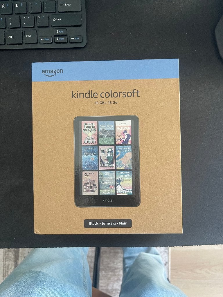 Kindle Colorsoft 16GB Zwart - ZGAN met 2 hoesjes, Computers en Software, Zo goed als nieuw, 7 inch, 16 GB of meer, Kindle