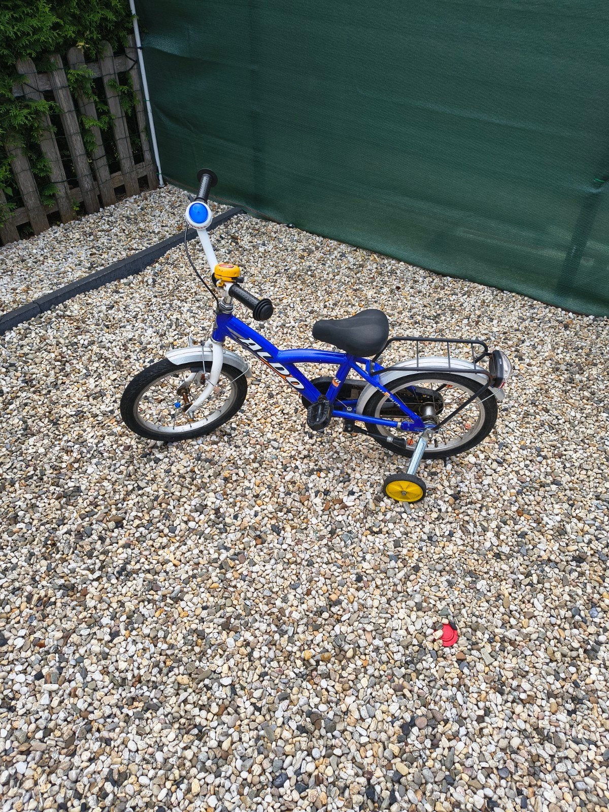 kinderfiets 16inch banden/zijwieltjes, Fietsen en Brommers, Fietsen | Kinderfietsjes, Terugtraprem, Zijwieltjes, Aldo high Quality