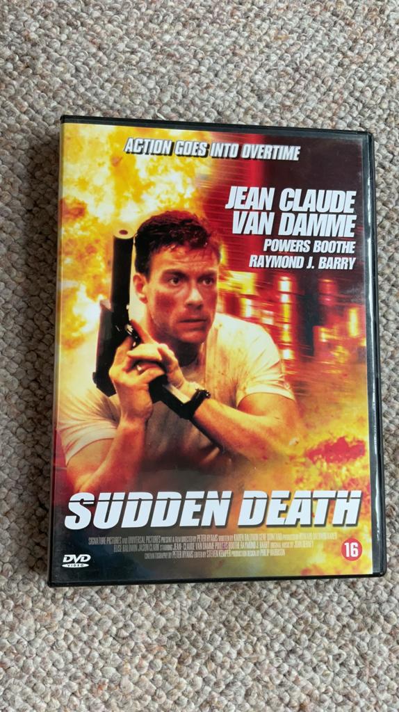 SUDDEN DEATH., Vanaf 12 jaar, Ophalen of Verzenden, Zo goed als nieuw, Actiethriller
