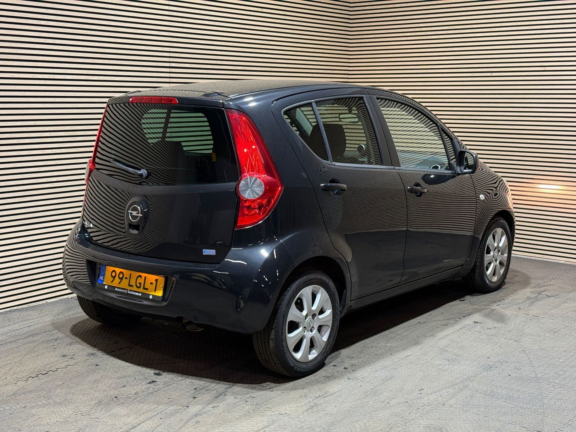 Opel Agila 1.2 Edition | Automaat | NAP | Airco | Vol onderh, Auto's, 4 cilinders, Zwart, Origineel Nederlands, Bedrijf