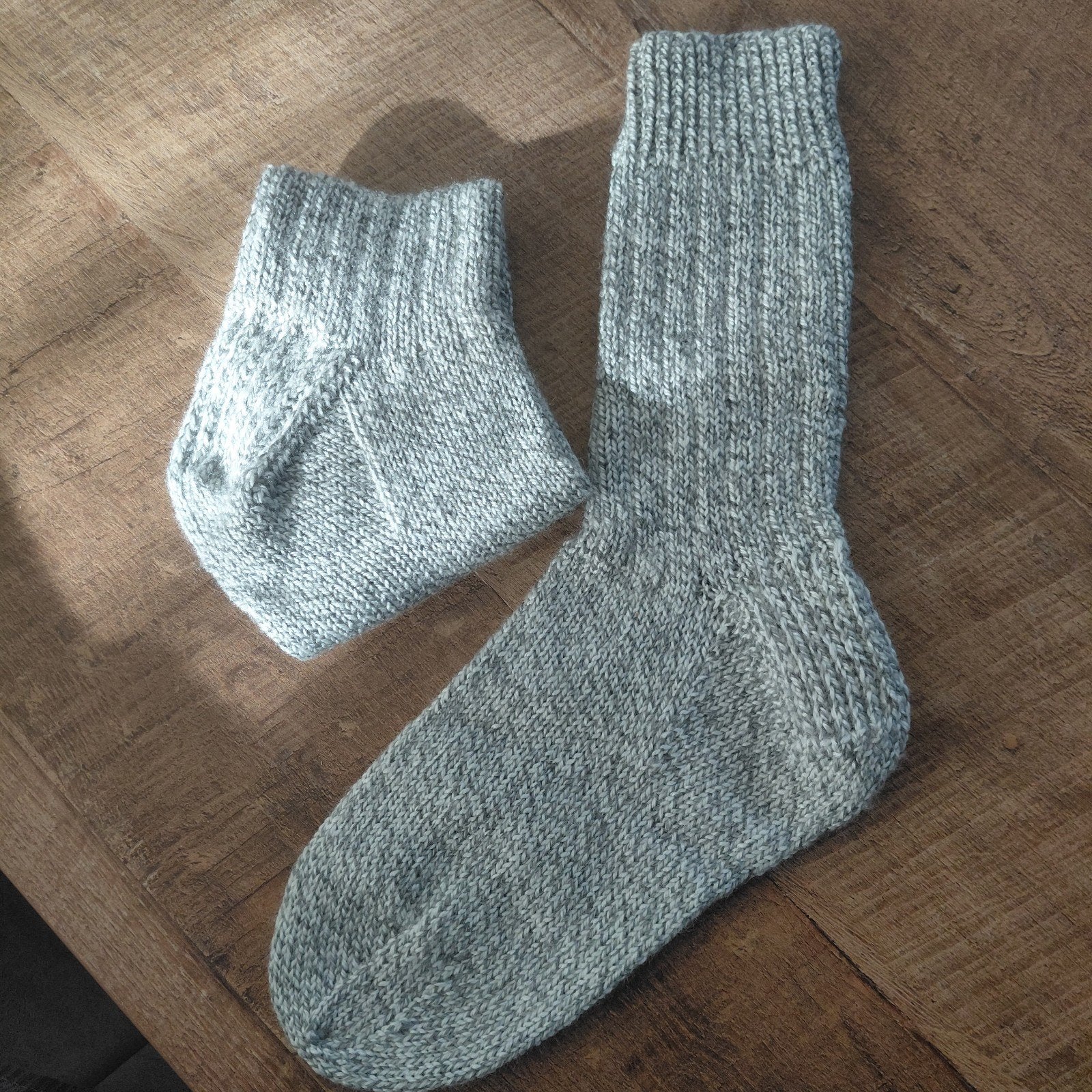 Handgemaakte wollen sokken - Maat 42, Kleding | Heren, Sokken en Kousen, Overige kleuren, Nieuw, Ophalen of Verzenden, Maat 39 t/m 42