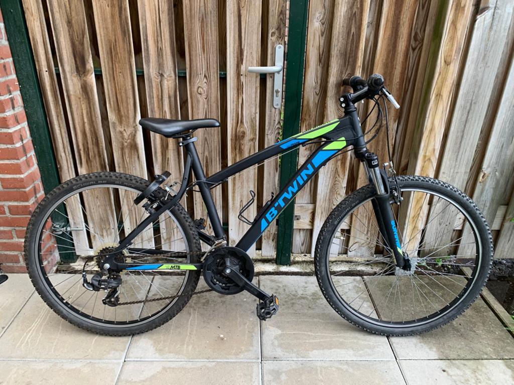 26 inch B’twin Rockrider 340, Ophalen, Zo goed als nieuw, 26 inch of meer, Versnellingen