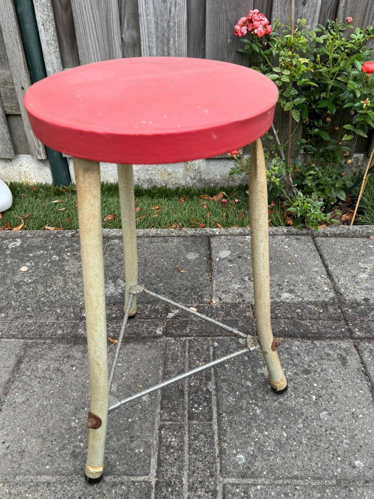 Vintage ijzeren kruk van eind jaren 60, Ophalen, Gebruikt, IJzer