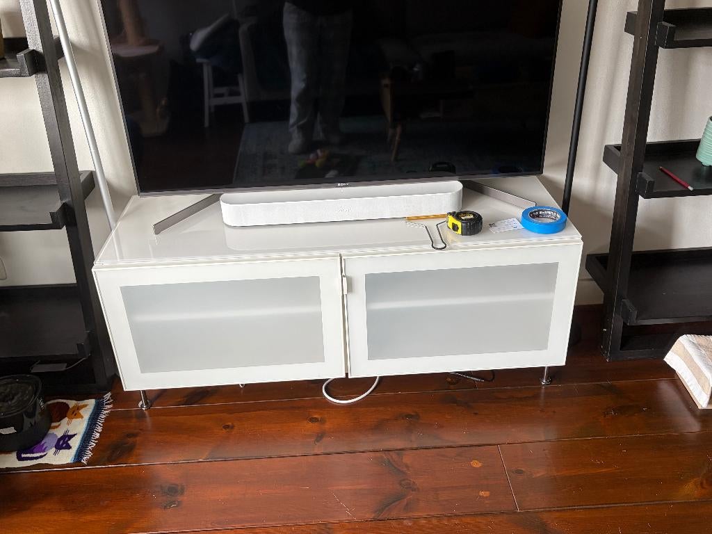 Ikea Besta TV Cabinet, Ophalen, Gebruikt, 100 tot 150 cm, Glas