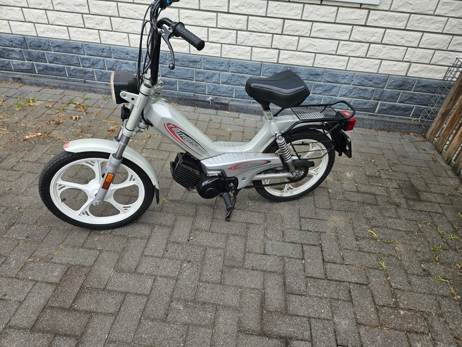 gezocht tomos frame, Fietsen en Brommers, Ophalen, Gebruikt