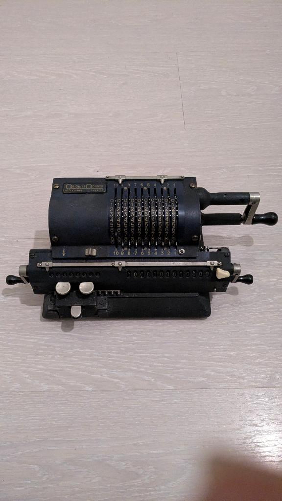 Antieke mechanische pinwheel calculator T.Odhner, Antiek en Kunst, Ophalen of Verzenden