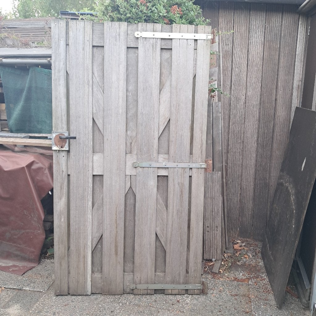 hardhouten poort 100x180 inc. hang en sluitwerk en slot, Tuin en Terras, Tuinpoorten, Ophalen, Gebruikt, 100 tot 150 cm, Draaipoort