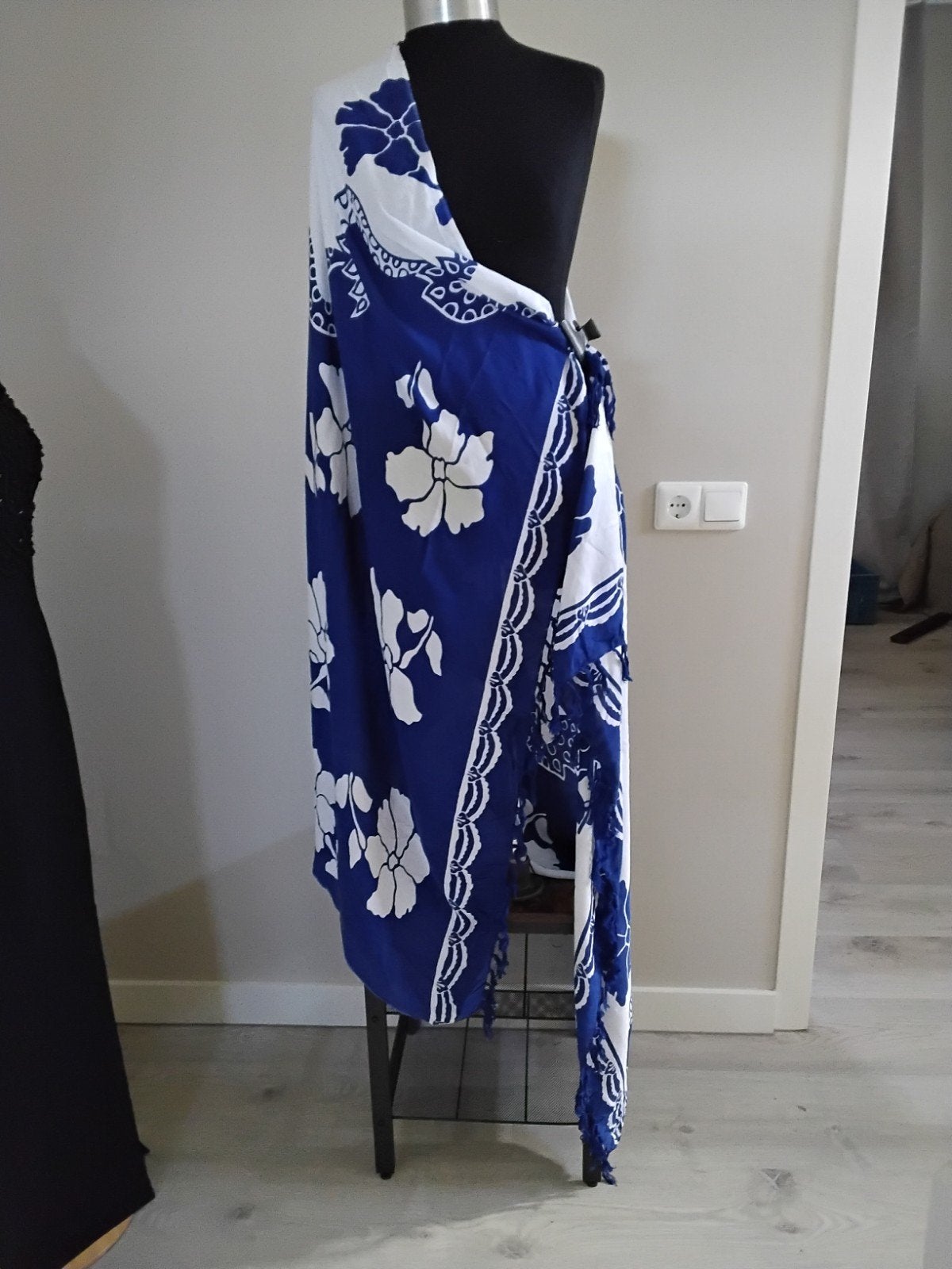 Prachtige Sarong - Pareo - Wikkelrok met Franjes (170x120cm), Kleding | Dames, Ophalen of Verzenden, Nieuw, Meerkleurig, Overige typen