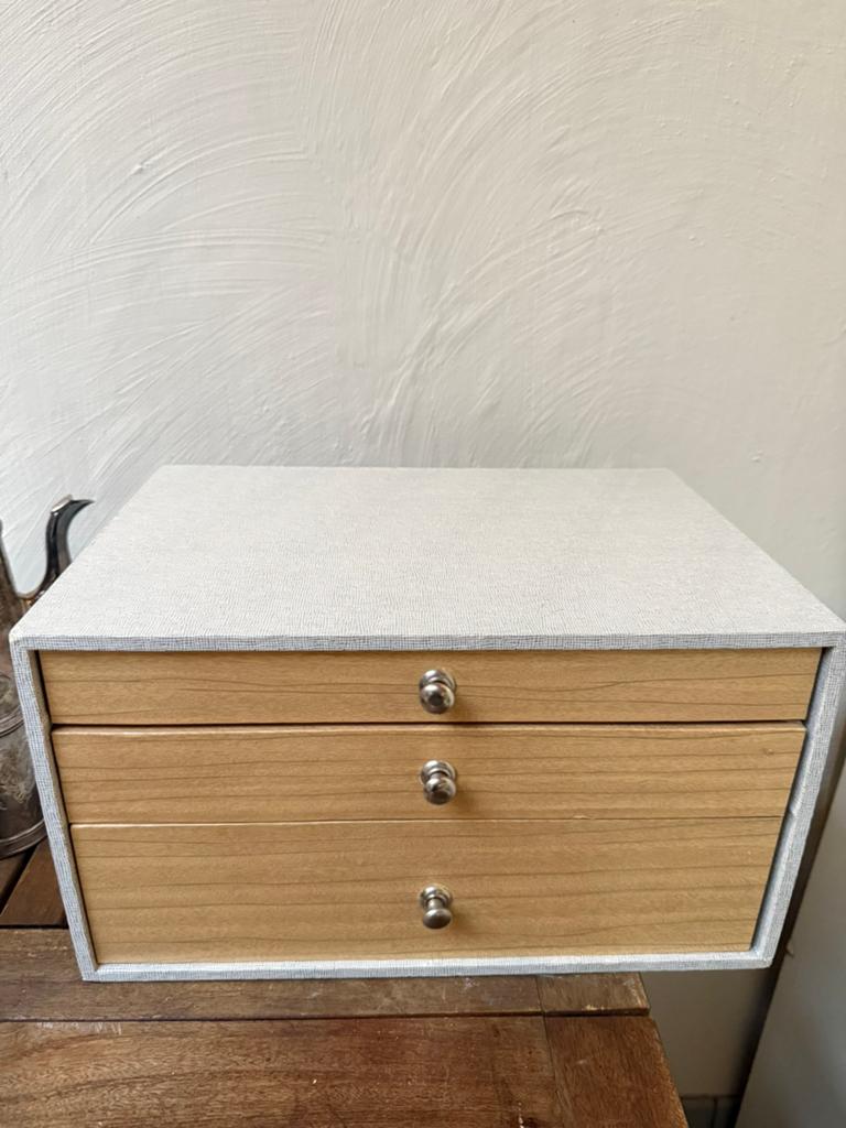 Luxe bestekkoffer, Ophalen