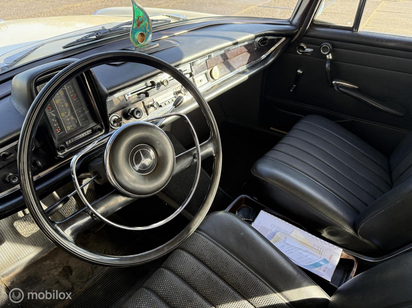 Mercedes-Benz 200 D Heckflosse NAP Nieuwstaat!, foto 12