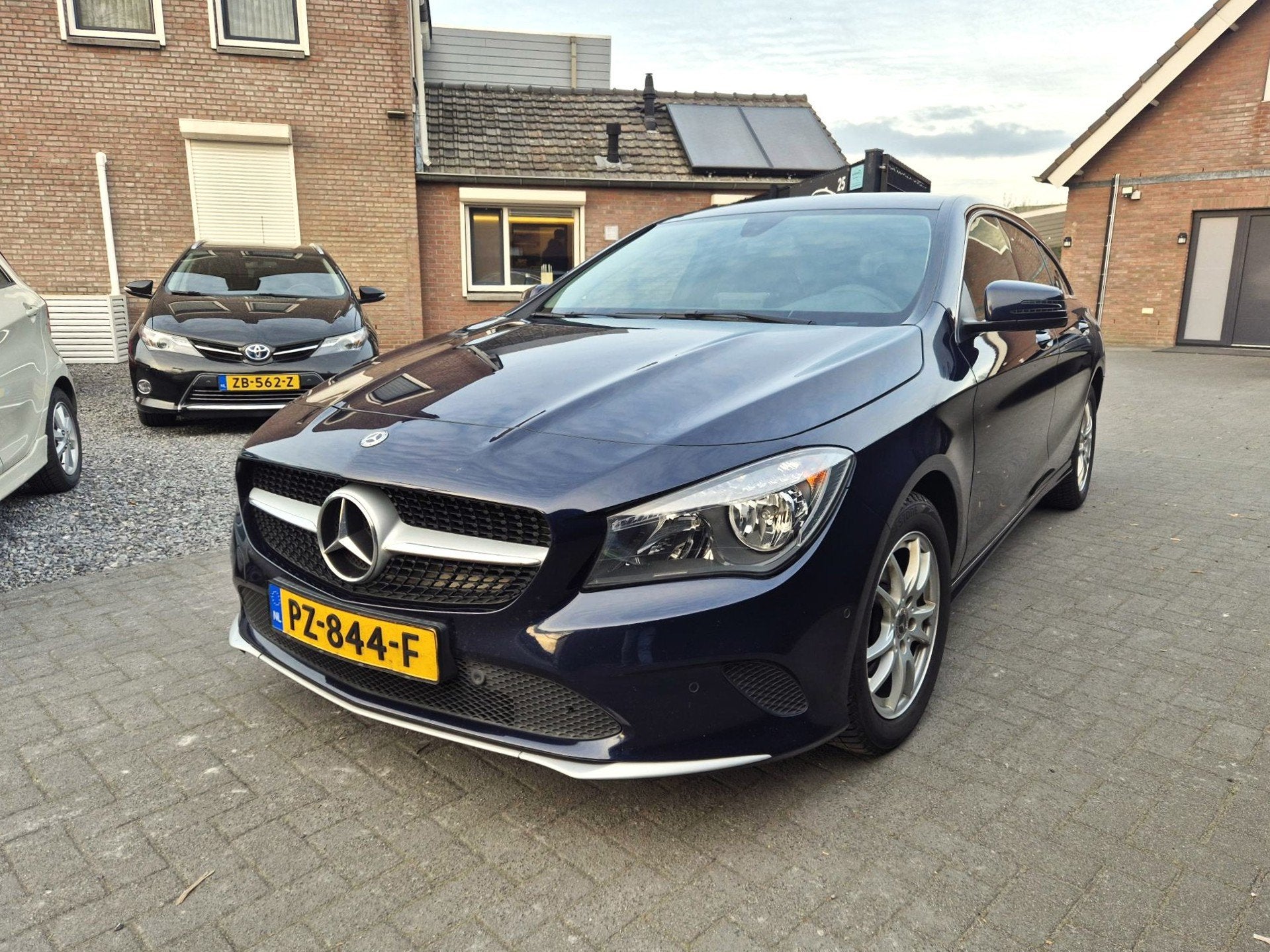 Mercedes-Benz CLA-klasse Shooting Brake 180 d Business Navi, Auto's, Voorwielaandrijving, CLA, Gebruikt, 4 cilinders