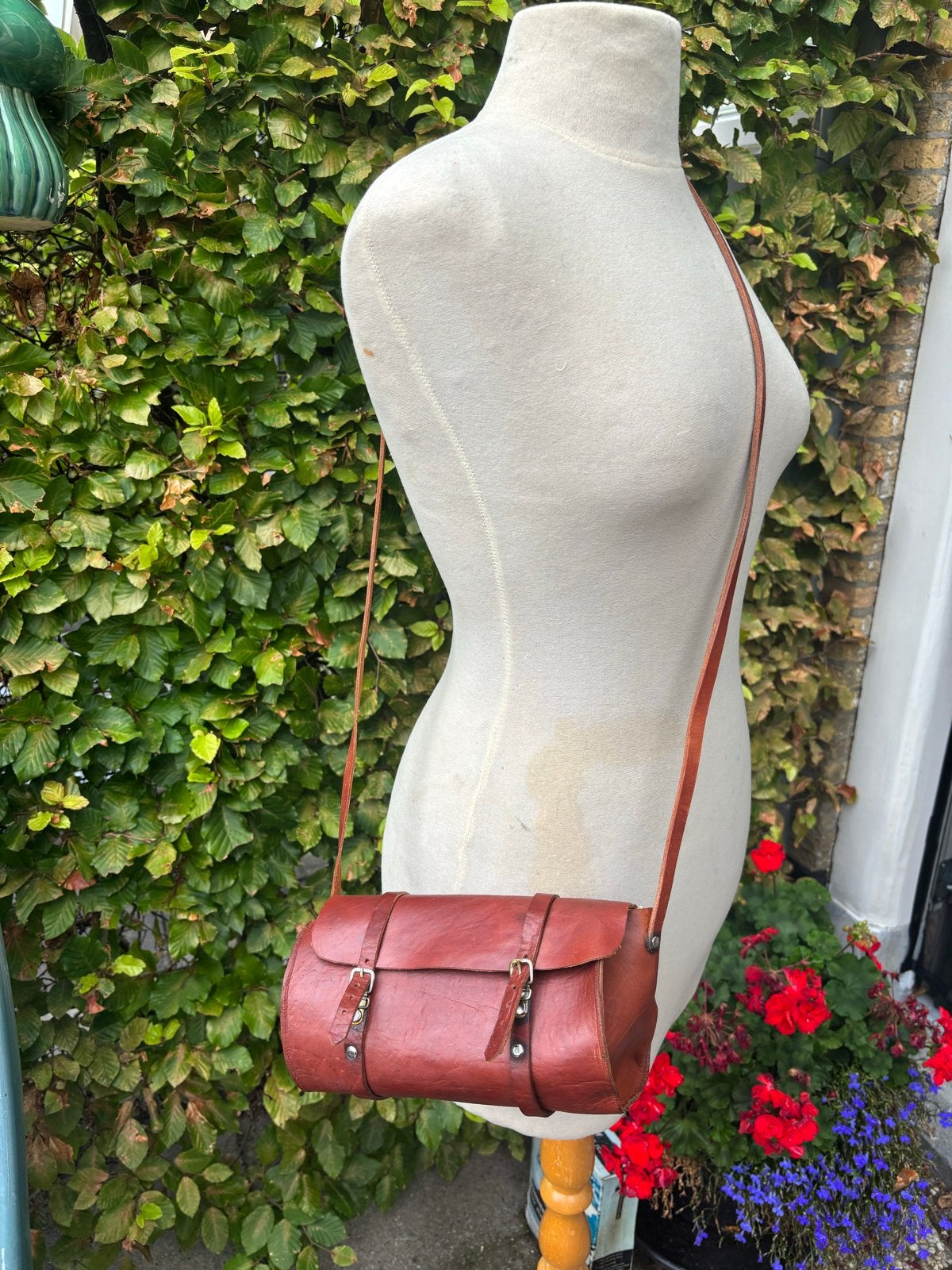 Vintage Handgemaakt Leren Tasje - Bruin Schoudertasje, Sieraden, Tassen en Uiterlijk, Tassen | Damestassen, Ophalen of Verzenden