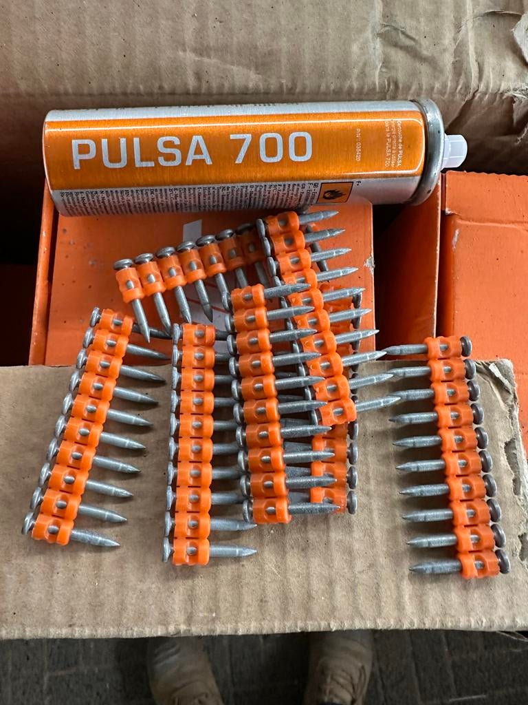 Spit Pulsa 700 Spijkers HC6-27 totaal 4500 stuks, Ophalen, Zo goed als nieuw, Boor- en/of Breekhamer