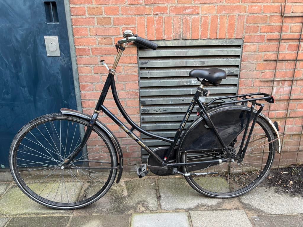 Zwarte sames fiets met slot, Fietsen en Brommers, Fietsen | Dames | Omafietsen, Ophalen, Terugtraprem, 50 tot 53 cm, Handrem