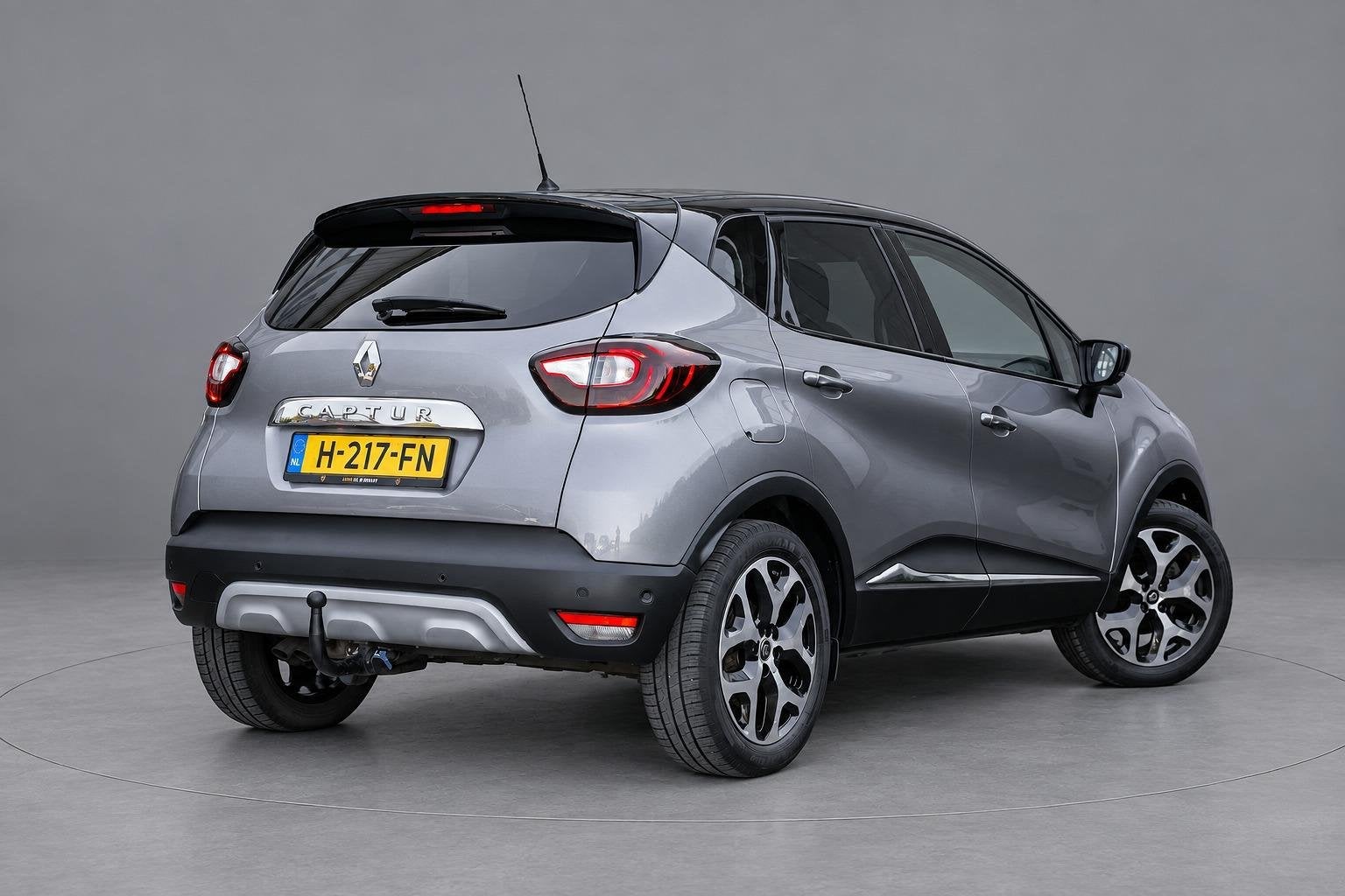 Renault Captur 1.3 TCe 150pk AUT-6 Intens Trekhaak|Camera|Cl, Stof, Gebruikt, Euro 6, 4 cilinders