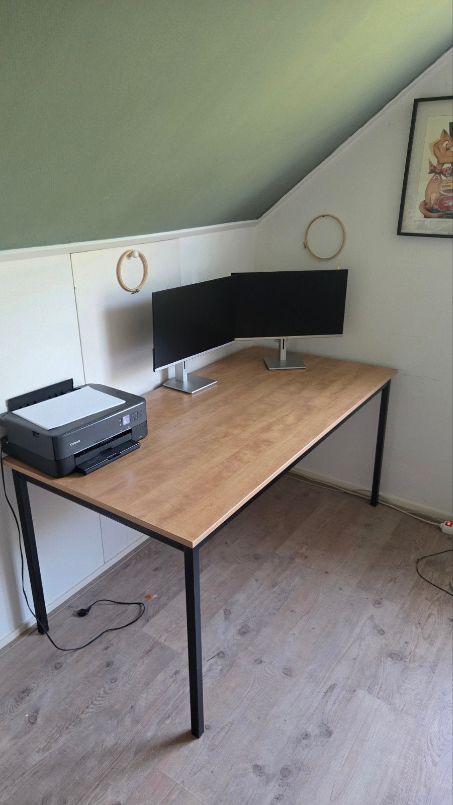 gratis bureau / tafel / kantoortafel, Ophalen, Gebruikt, Computerbureau
