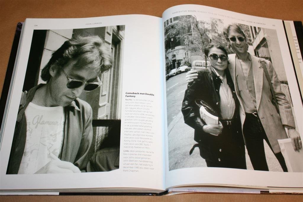 John Lennon. Een geschiedenis in beelden., Ophalen of Verzenden, Gelezen, Genre of Stijl
