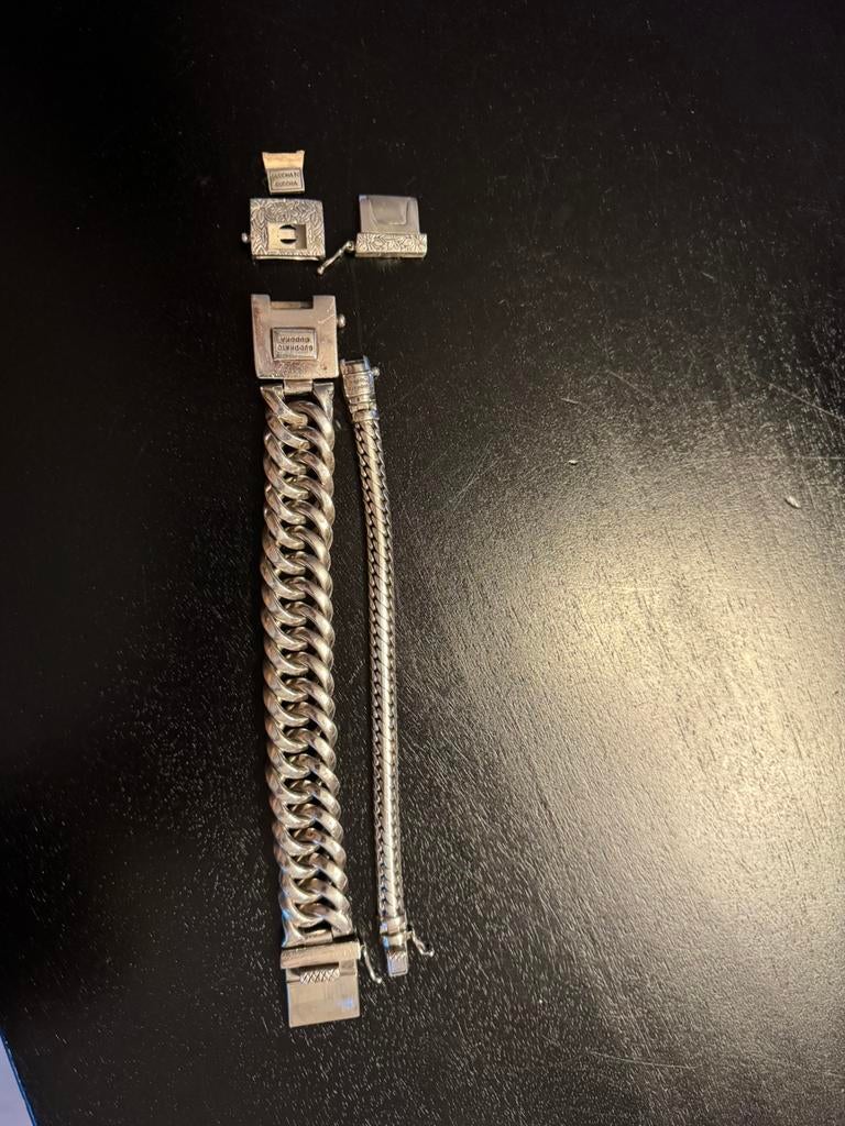 Buddha to buddha, Sieraden, Tassen en Uiterlijk, Armbanden, Gebruikt, Zilver, Ophalen