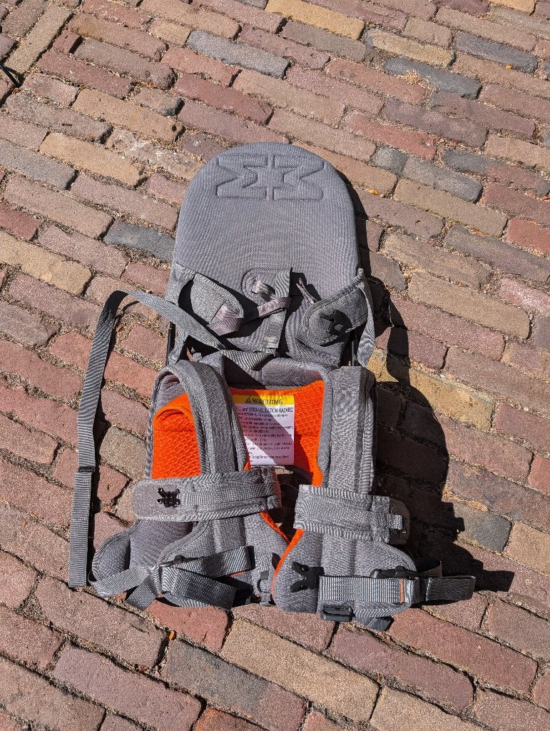 MiniMeis G4 Schouderdrager – Zo goed als nieuw, Kinderen en Baby's, Zo goed als nieuw, Rug, Draagzak, Ophalen