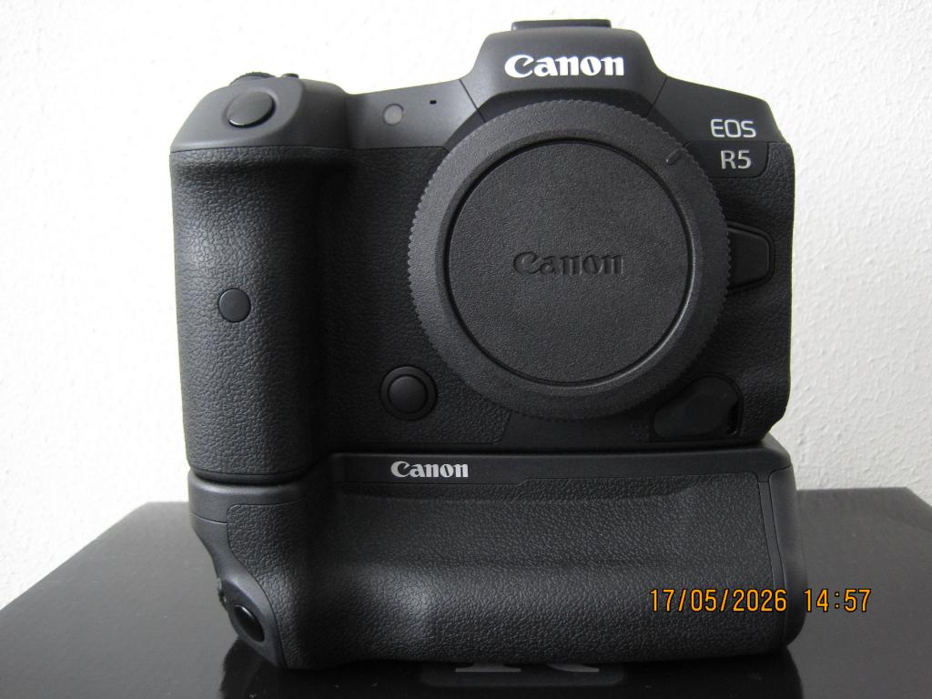 Canon EOS R5, 1365 clicks., Ophalen, Canon, Zo goed als nieuw, 45 Megapixel