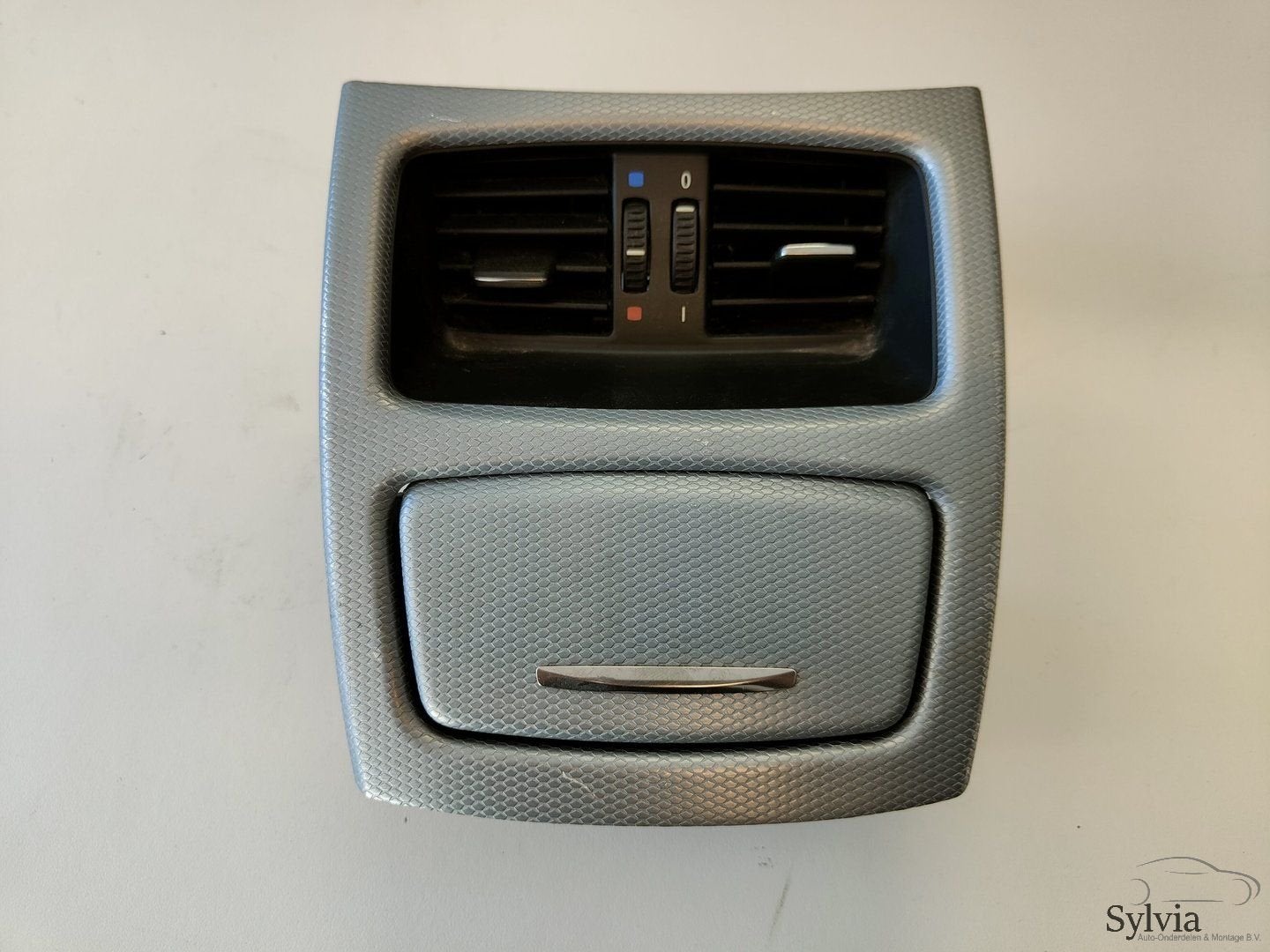 Achterste ventilatierooster luchtrooster middenconsole BMW 3, Gebruikt, -, -, Ophalen of Verzenden