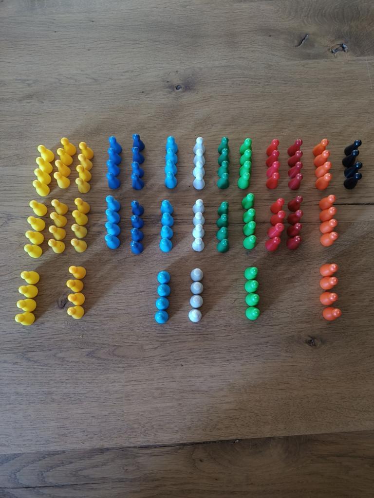 Kunstof holle pionnen voor bordspel, Vijf spelers of meer, Ophalen, Gebruikt