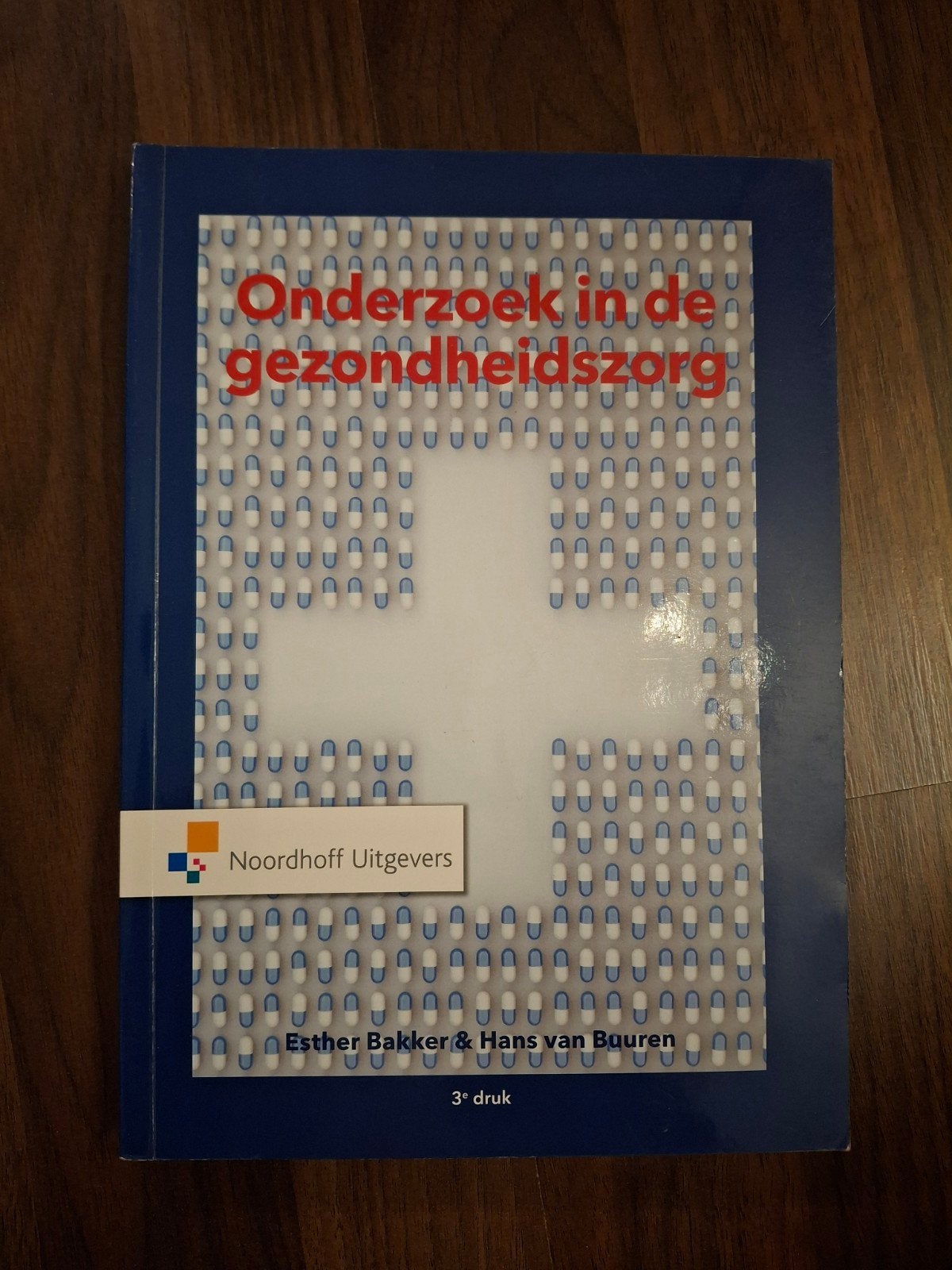 Onderzoek in de gezondheidszorg, Ophalen of Verzenden, Zo goed als nieuw, Esther Bakker & Hans van Buuren
