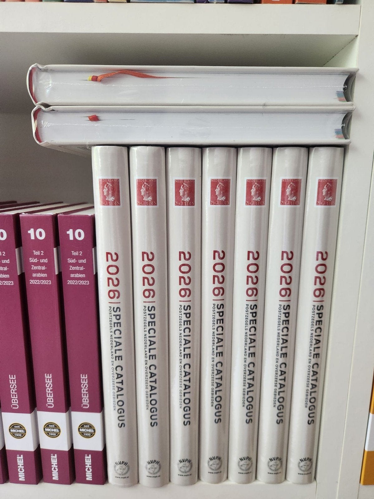 Grote collectie postzegelcatalogi (Michel, Yvert, NVPH), Postzegels en Munten, Postzegels | Toebehoren, Verzenden