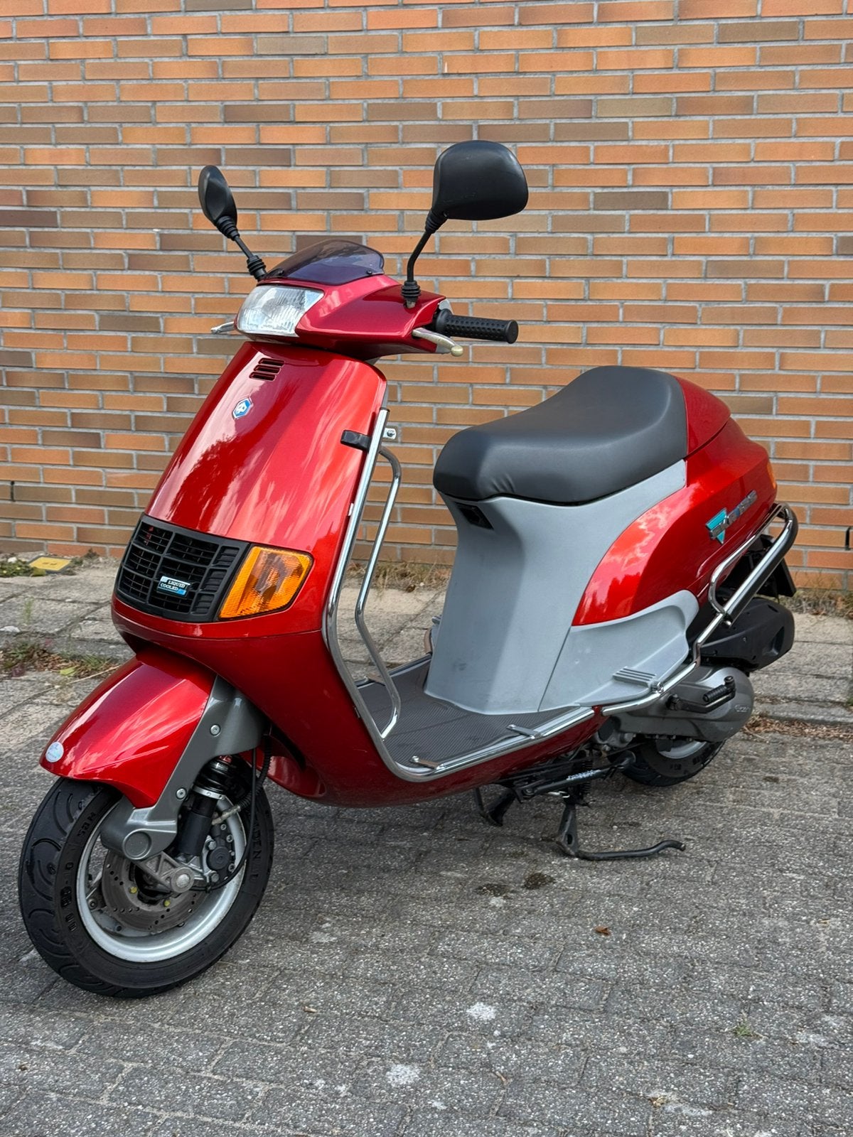 !zeldzaam!  Prachtige Piaggio skr 125cc A1, Ophalen of Verzenden, Zo goed als nieuw