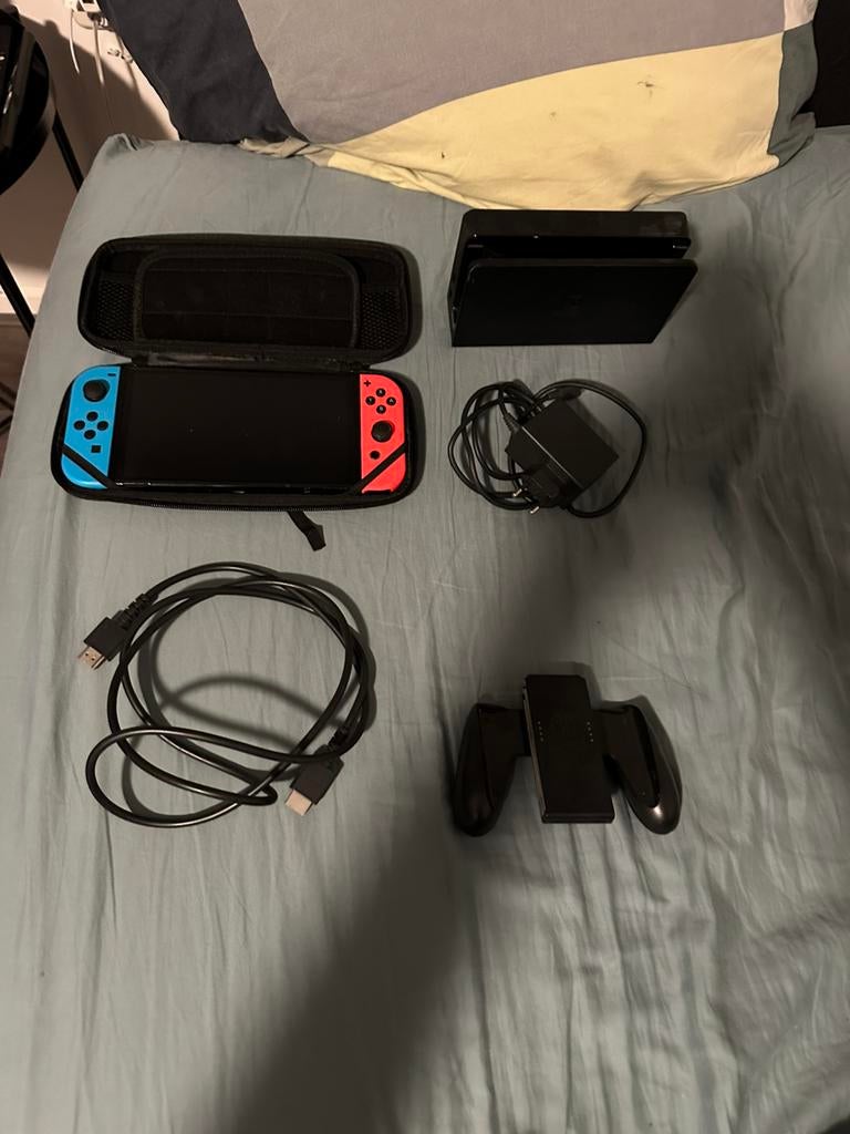 Nintendo switch, Spelcomputers en Games, Ophalen of Verzenden, Zo goed als nieuw, Met 1 controller, Switch Original