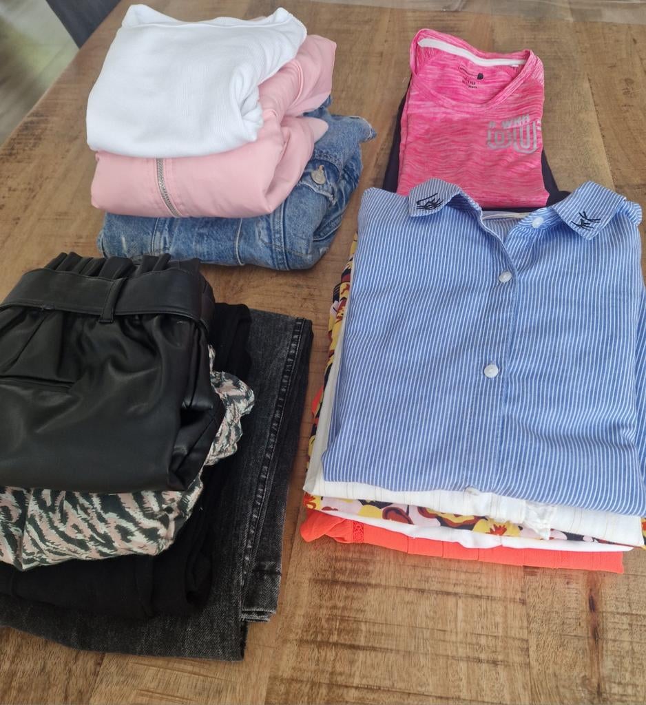 Meisjes kledingpakket maat 152, Ophalen, Meisje