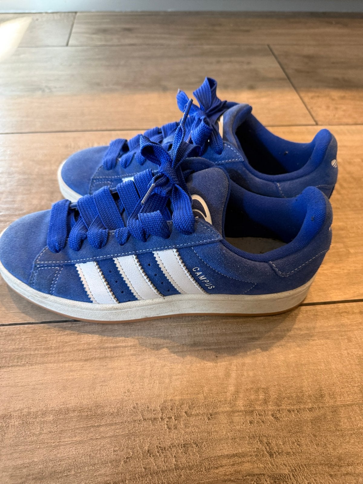 Adidas Campus - Maat 42 2/3 - Zo goed als nieuw, Kleding | Heren, Blauw, Ophalen of Verzenden, Sneakers of Gympen, Zo goed als nieuw