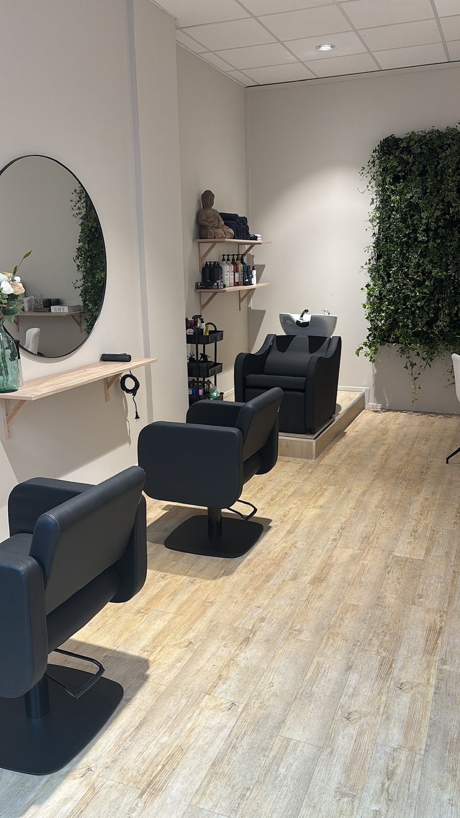 Kappersstoel te huur in een sfeervolle salon!