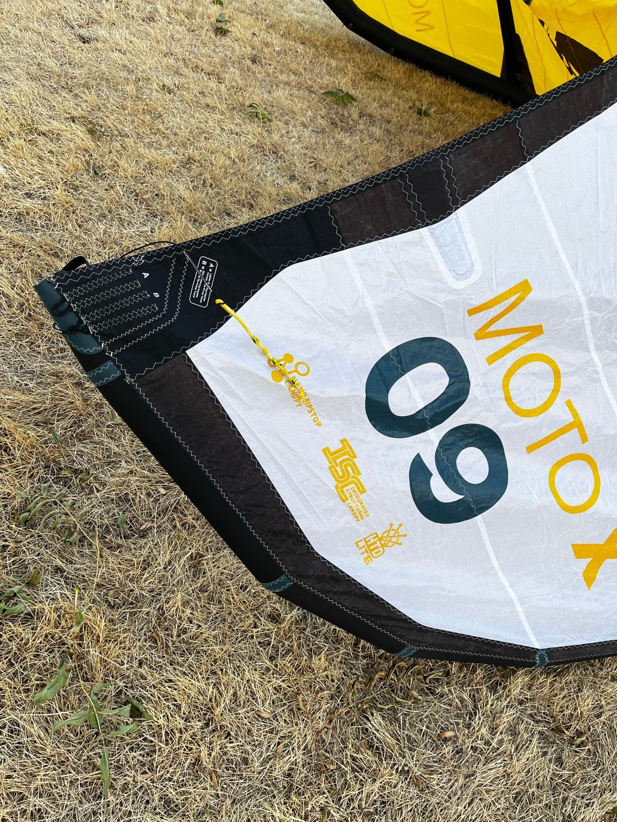 Cabrinha Moto X 9m Kite - Zo goed als nieuw, 9 m², Geen board, Ophalen of Verzenden, Zo goed als nieuw