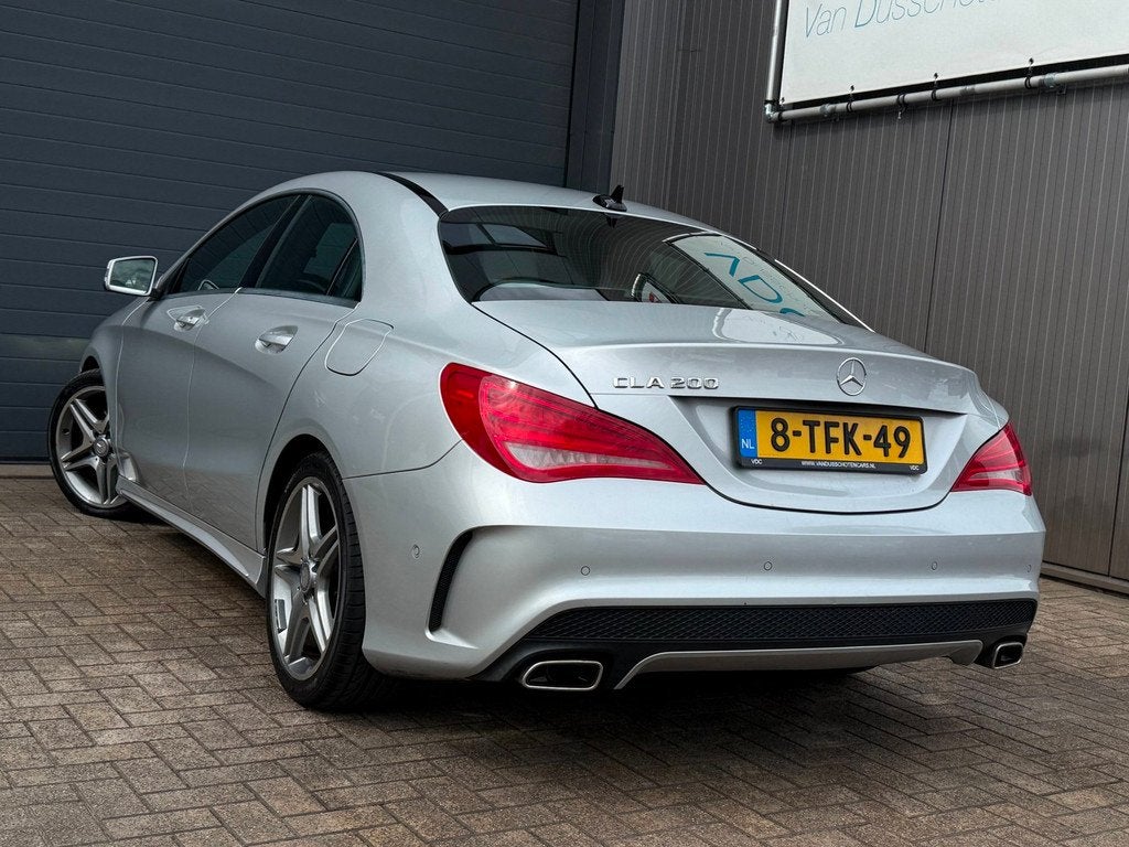 Mercedes-Benz CLA-klasse 200 Ambition | AMG Line | Automaat, Auto's, Mercedes-Benz, Gebruikt, 715 kg, Bedrijf, Sedan